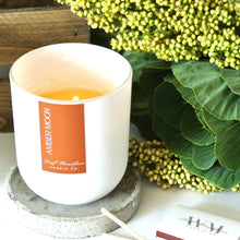 Load image into Gallery viewer, AMBER MOON WOOD WICK SOY CANDLE