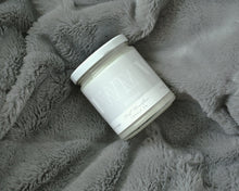 Load image into Gallery viewer, LÄMPÖÄ SOY CANDLE
